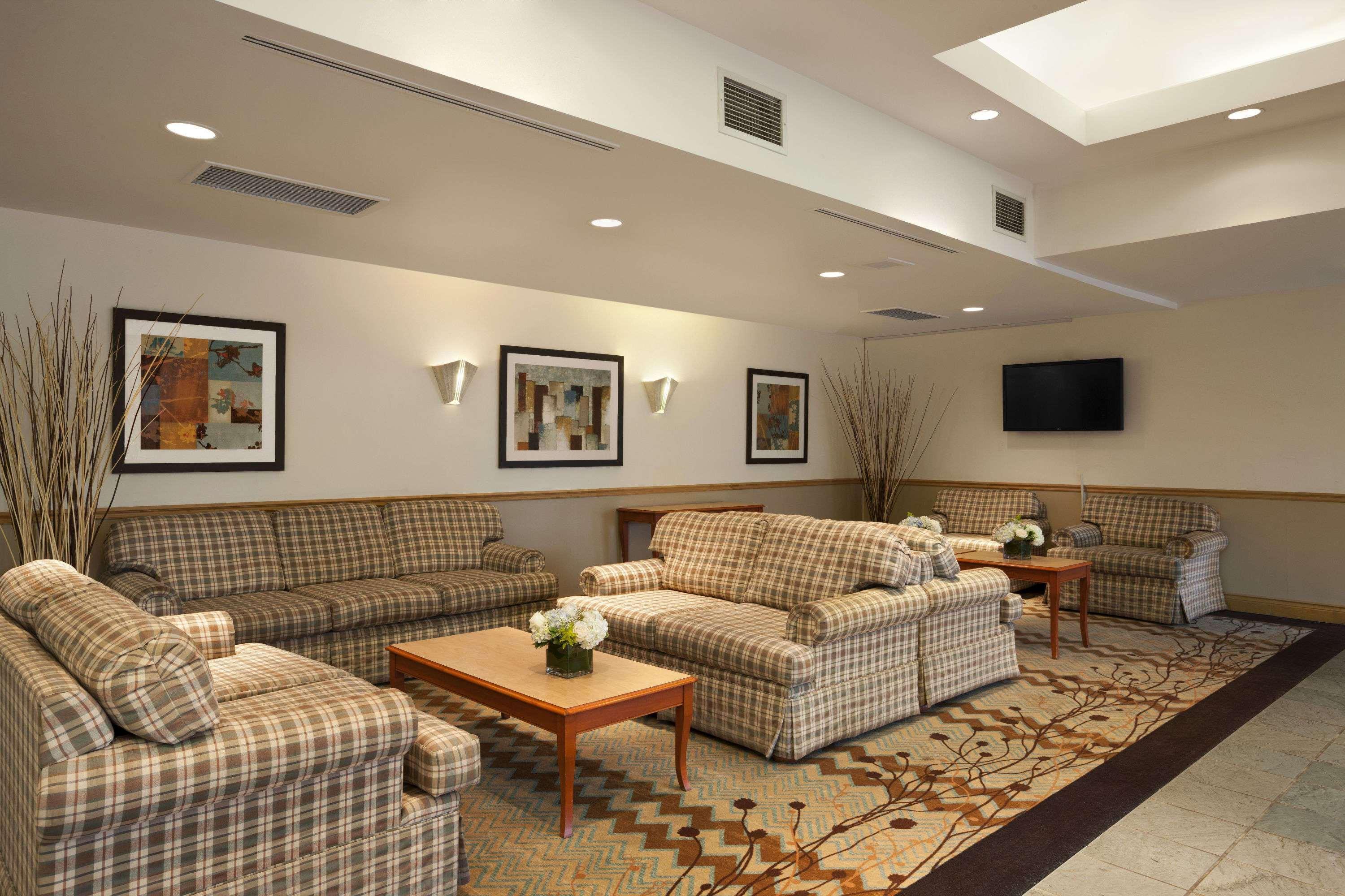 Travelodge By Wyndham Ottawa West Екстер'єр фото