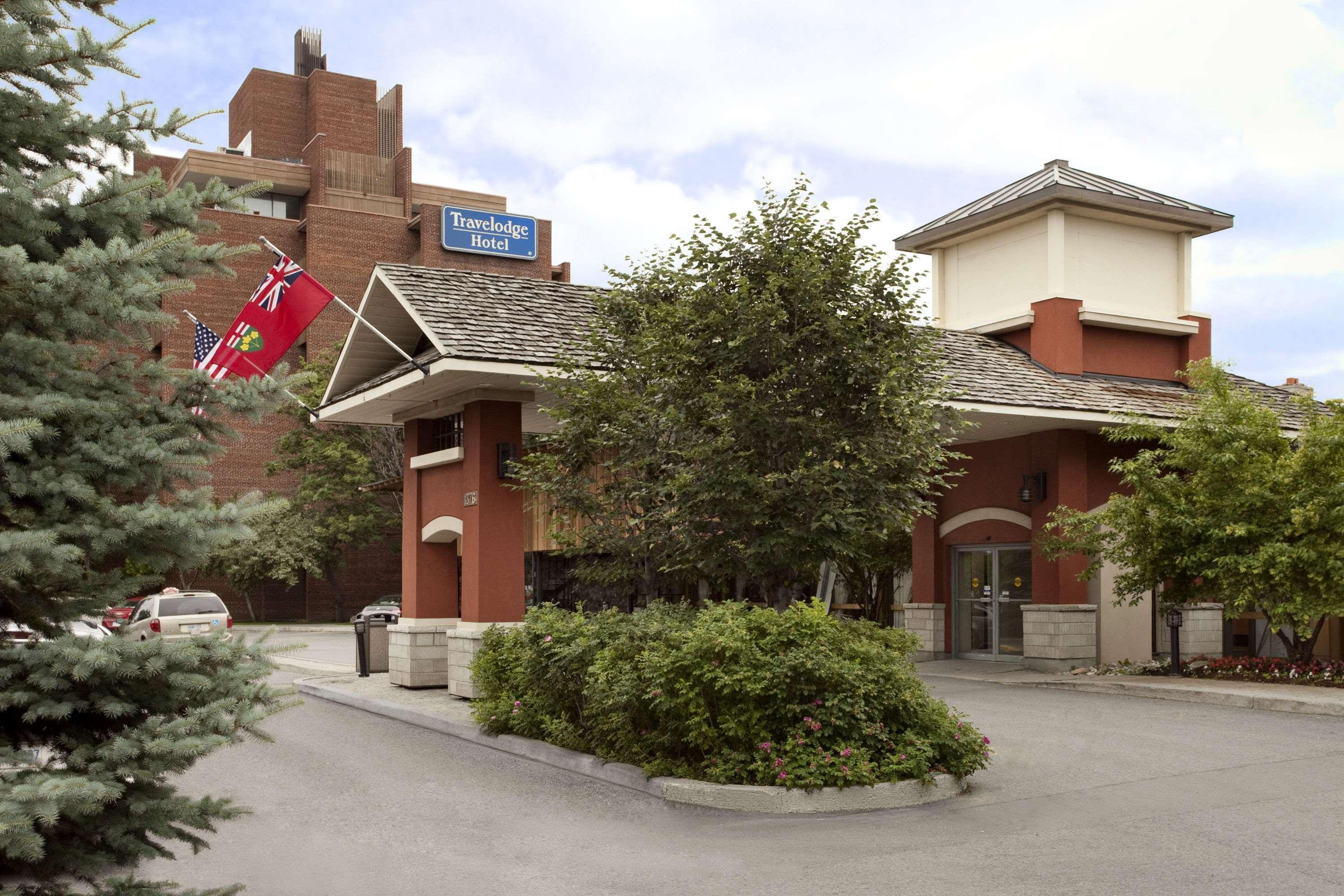 Travelodge By Wyndham Ottawa West Екстер'єр фото